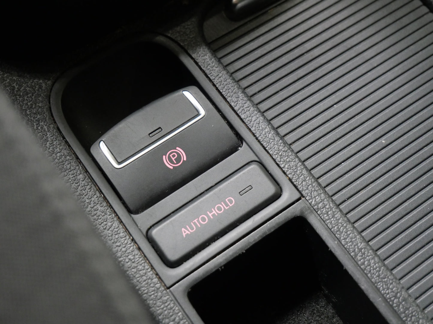 Volkswagen Tiguan 2.0 TDI 103 kW DSG 4x4 Sport