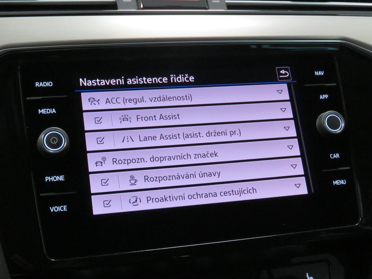 Volkswagen Passat 1.5 TSI 110 kW DSG Elegance