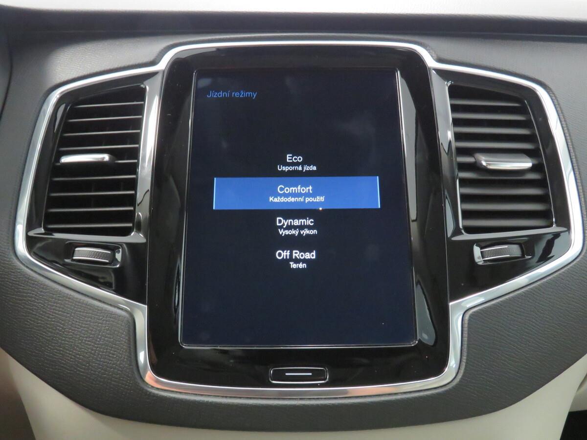 Volvo XC90 D5 AWD MOMENTUM