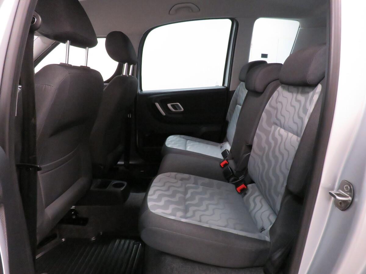 Škoda Roomster 1.6 MPI 16V 77 kW Style