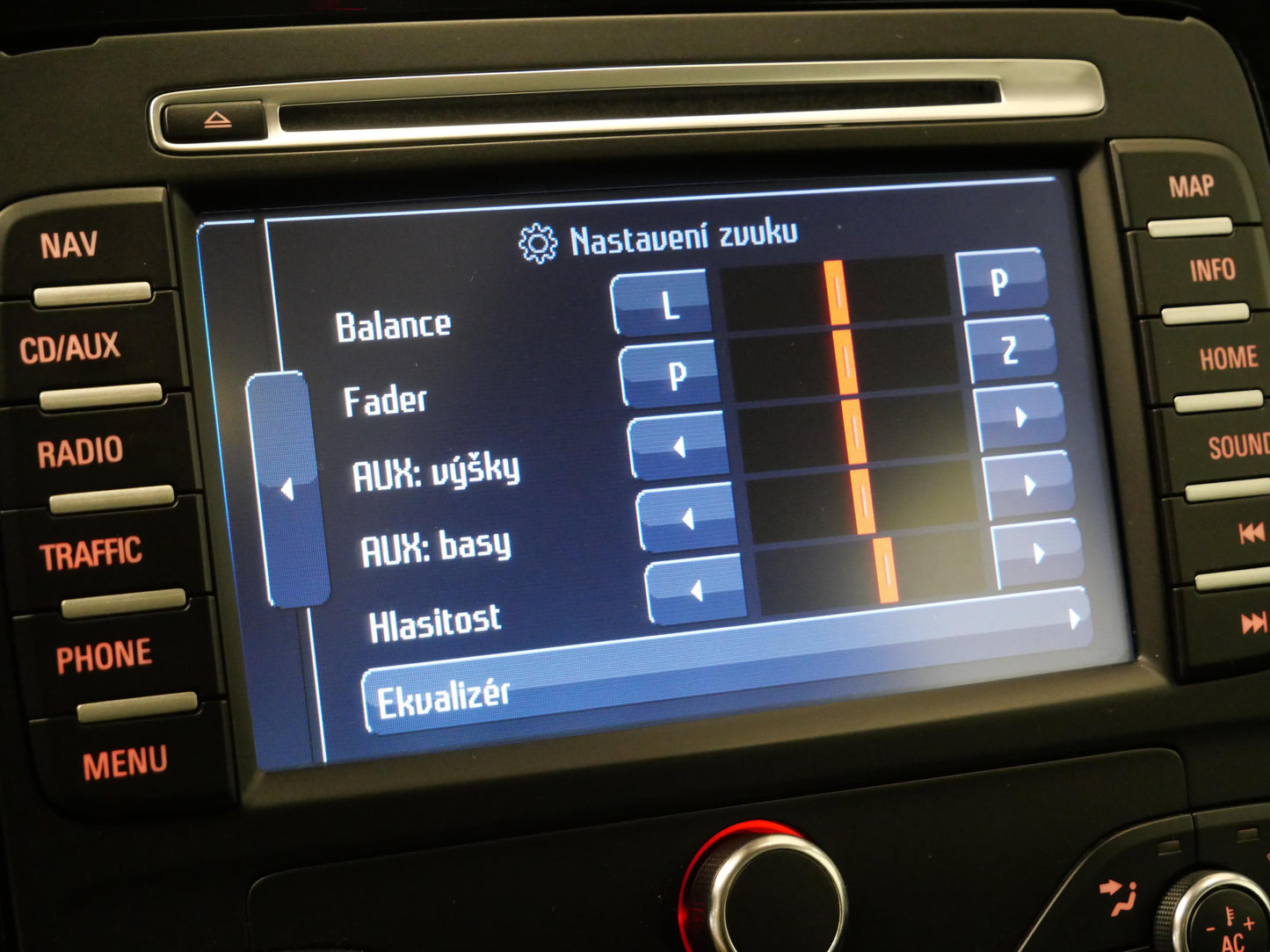 Ford S-MAX 2.0 TDCI 103 kW Titanium