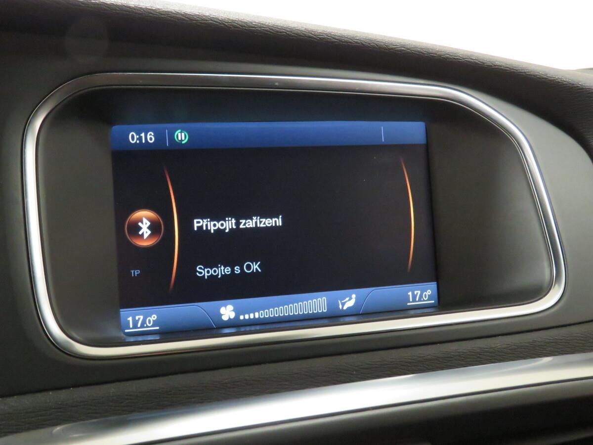 Volvo V40 2.0 D3 150kW R-Design Momentum