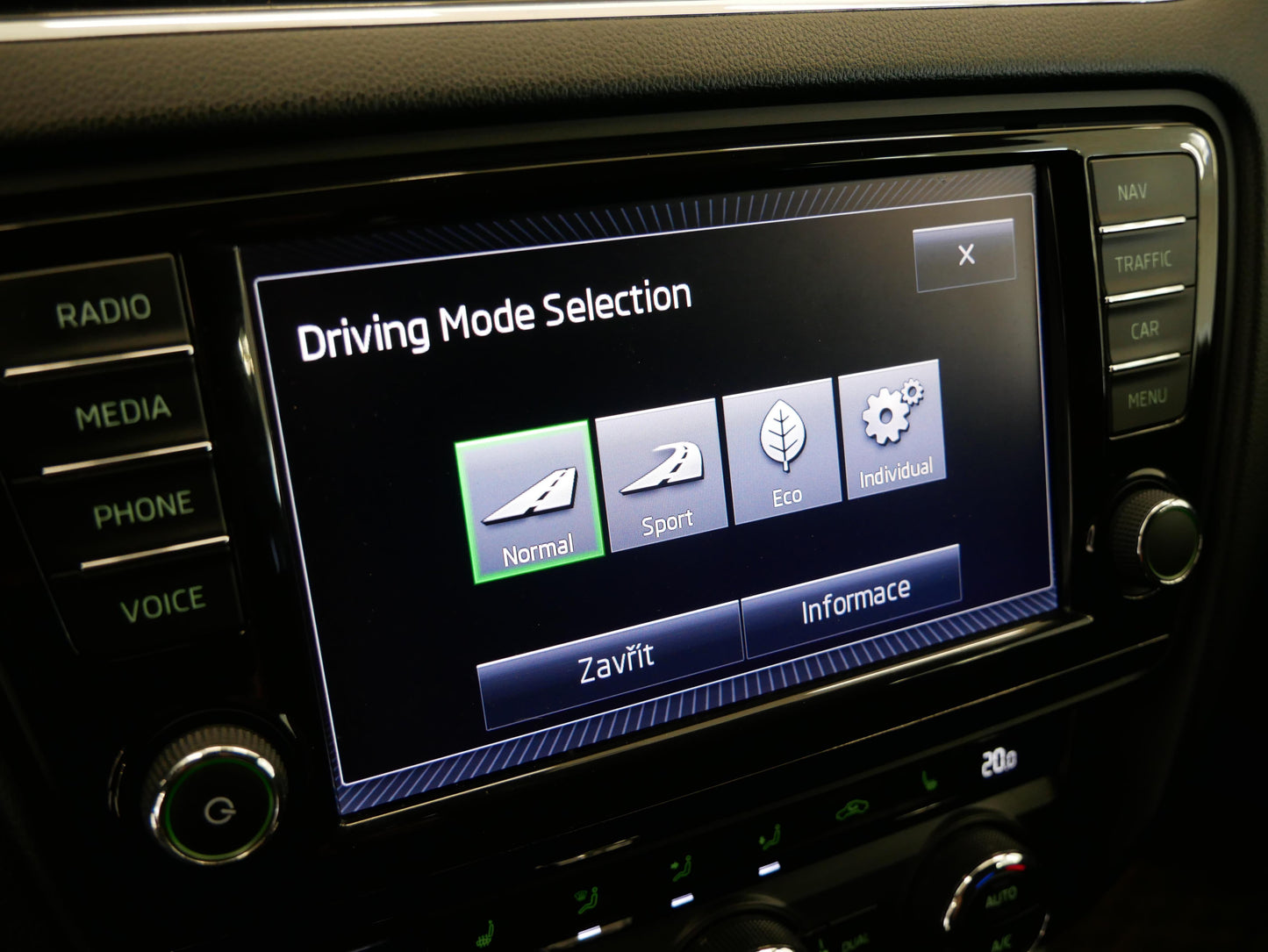 Škoda Octavia 2.0 TDI 135 kW RS CHALLENGE