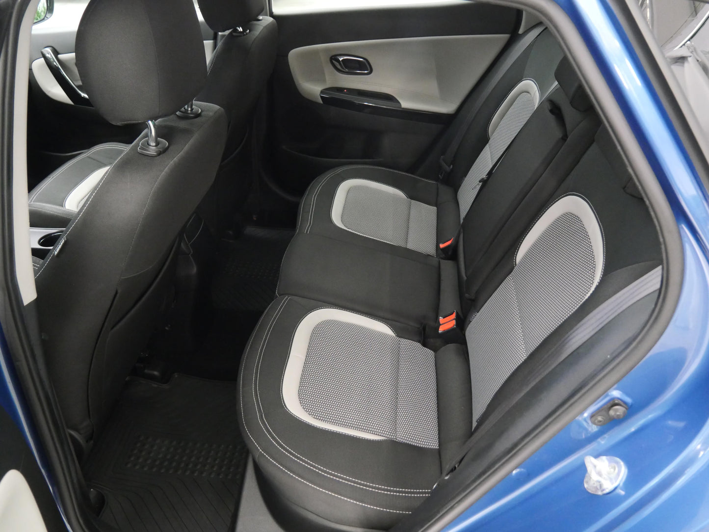Kia Cee´d 1.4 CVVT 73 kW Exclusive