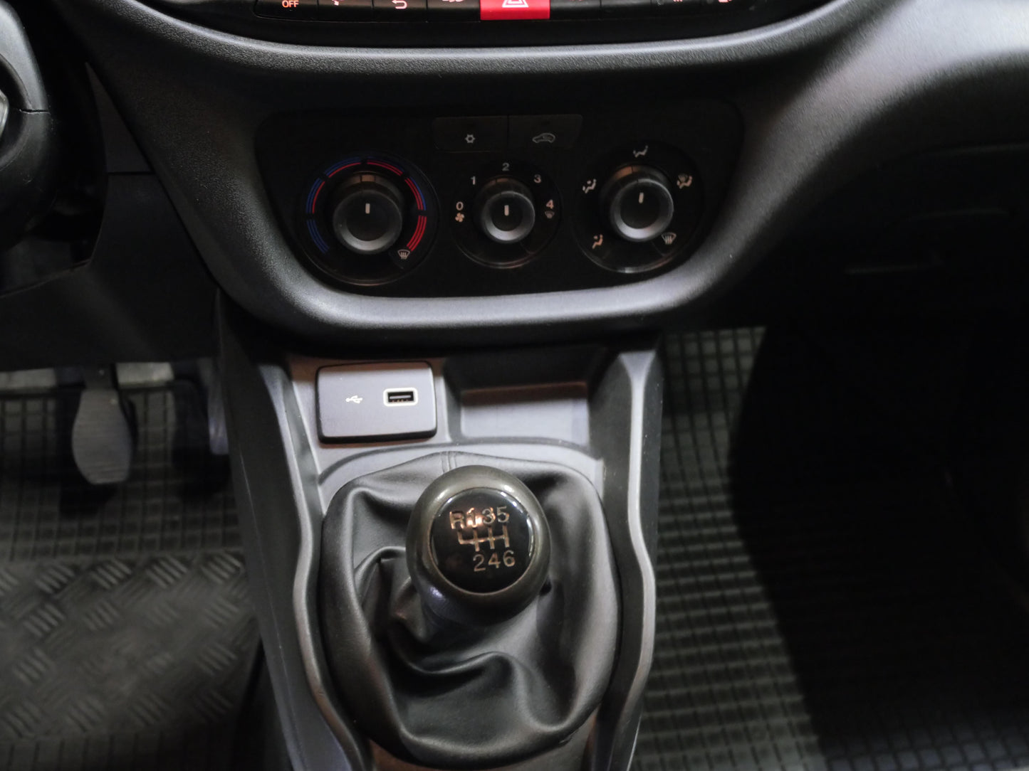 Fiat Dobló cargo 1.4 T-JET 88 kW CNG L2H1