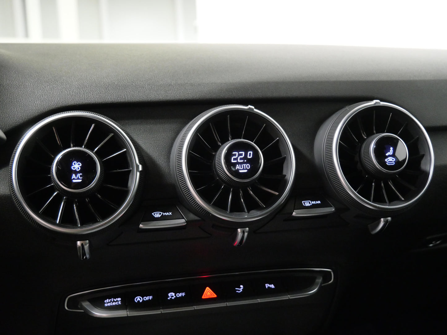 Audi TT 2.0 TDI 135 kW S line
