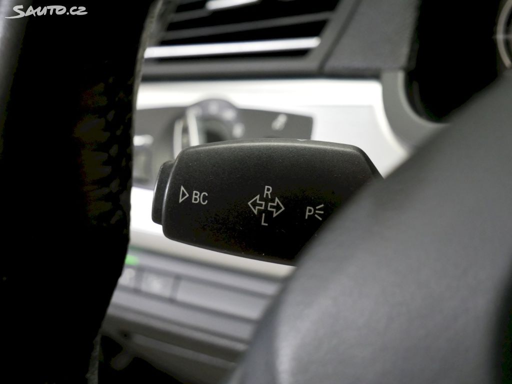 BMW 740 740D/225kW/NAVI/XENON/HUD/360°