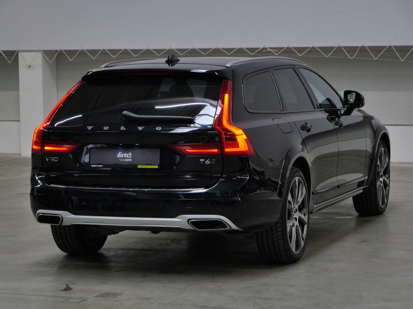 Volvo V90 2.0 T6 228kW AWD Drive-E Cross