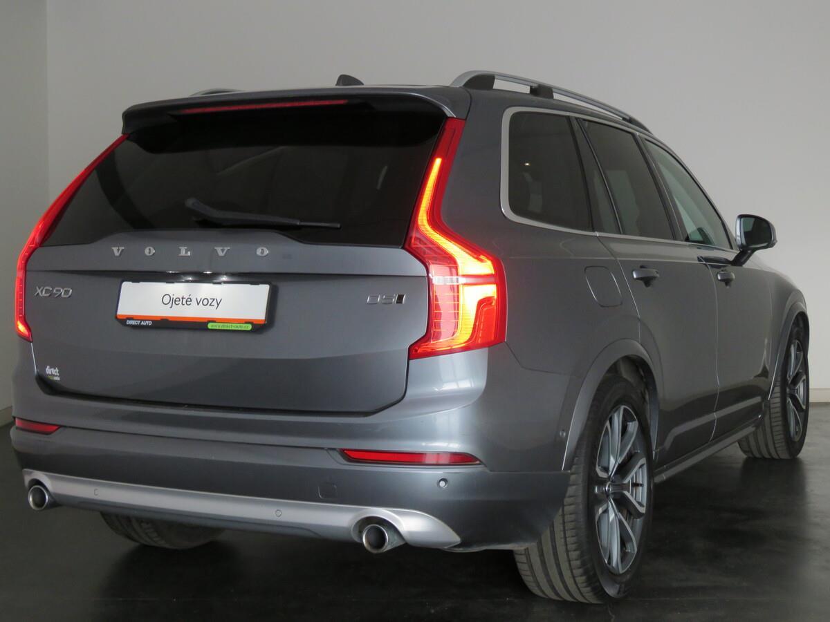 Volvo XC90 D5 AWD MOMENTUM