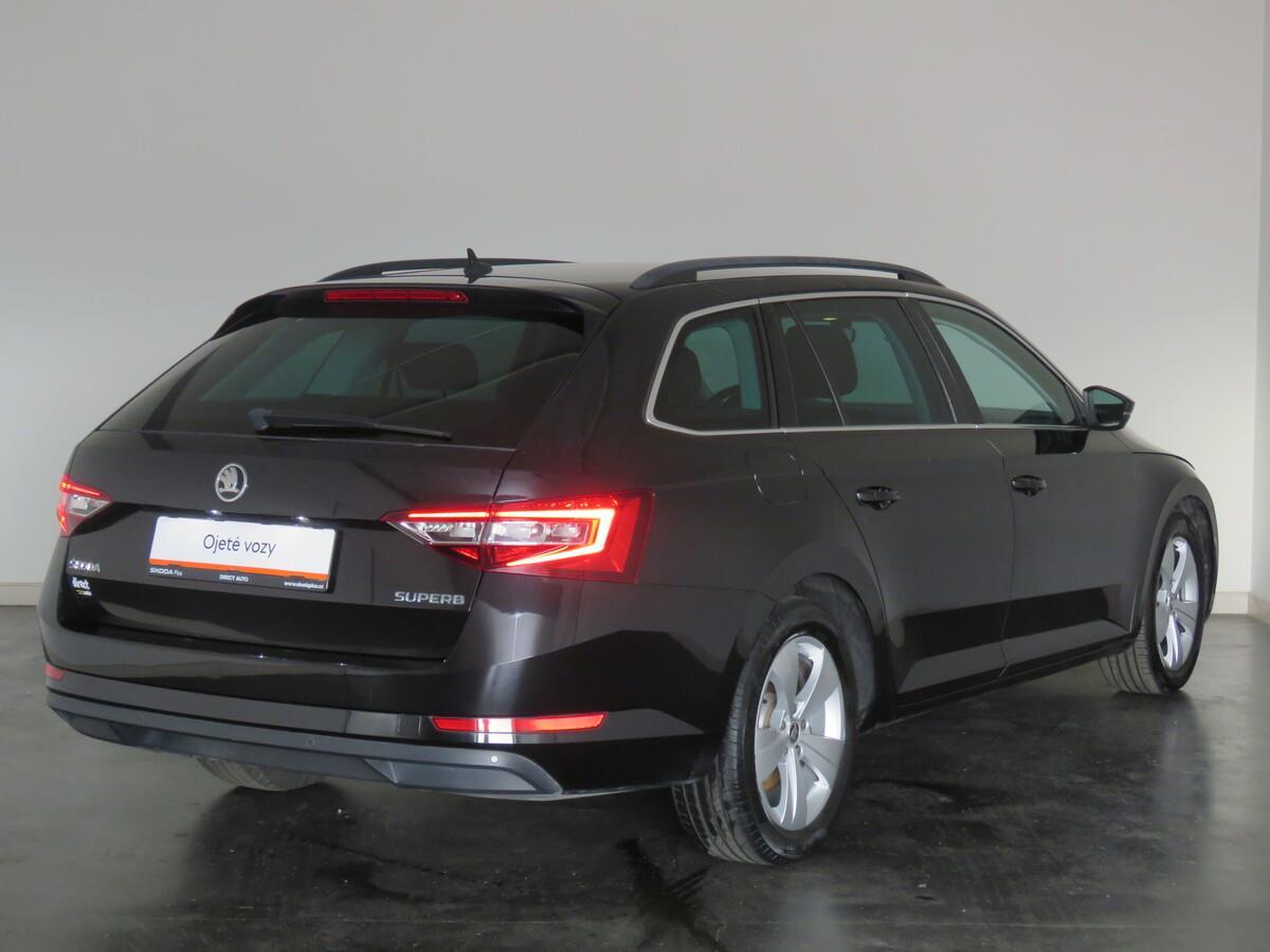 Škoda Superb 2.0 TDI 110 kW Ambition Plus