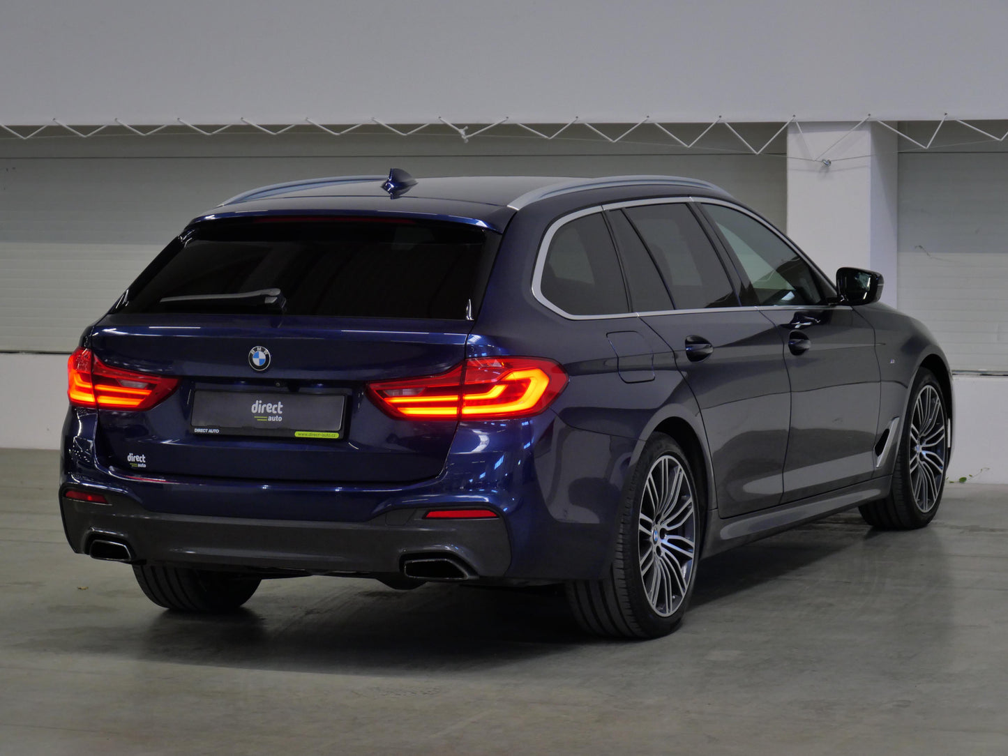 BMW Řada 5 530d xDrive 195 kW Touring