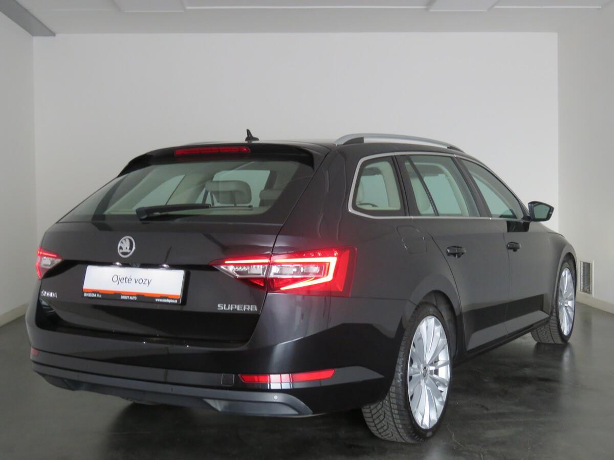 Škoda Superb 2.0 TDI 110kW Style