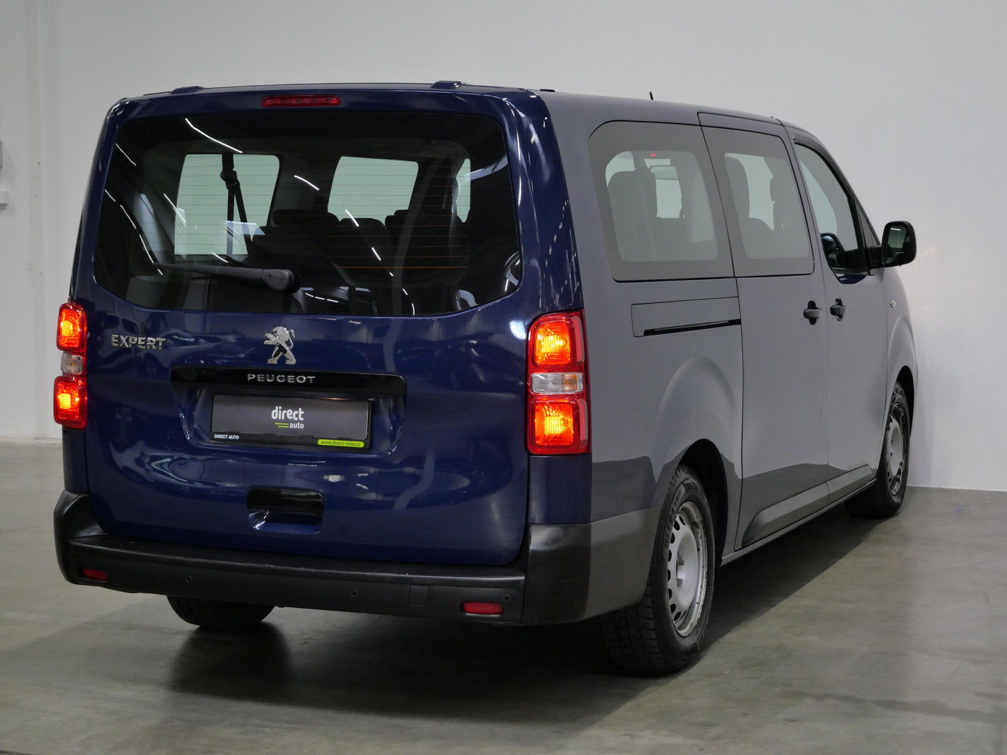 Peugeot Traveller 2.0 BlueHDI 106 kW L3 9míst
