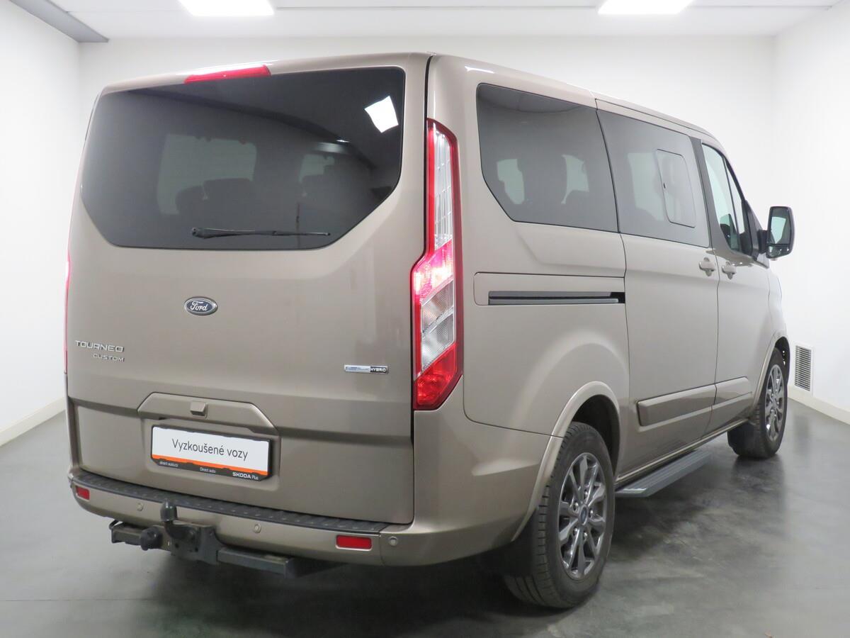 Ford Tourneo Custom 2.0 TDCI 136 kW Titanium