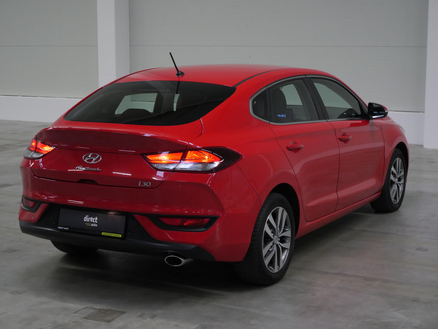 Hyundai i30 1.6 CRDi 100 kW TRIKOLOR KOMFO
