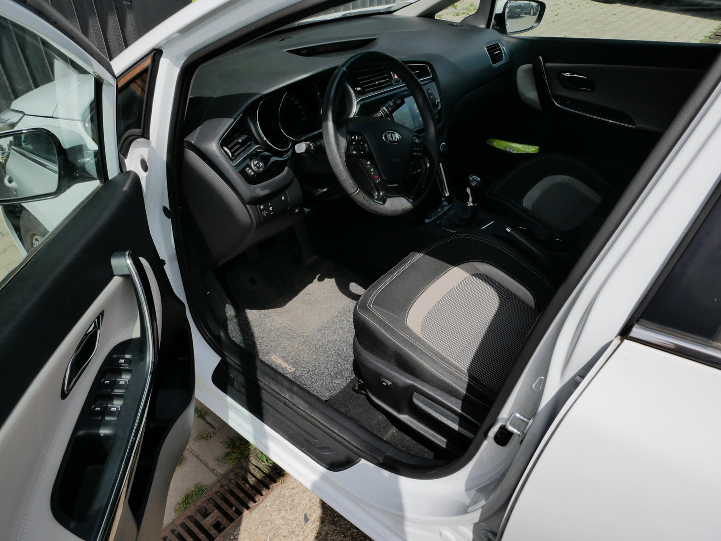 Kia Ceed 1.6 GDi Top