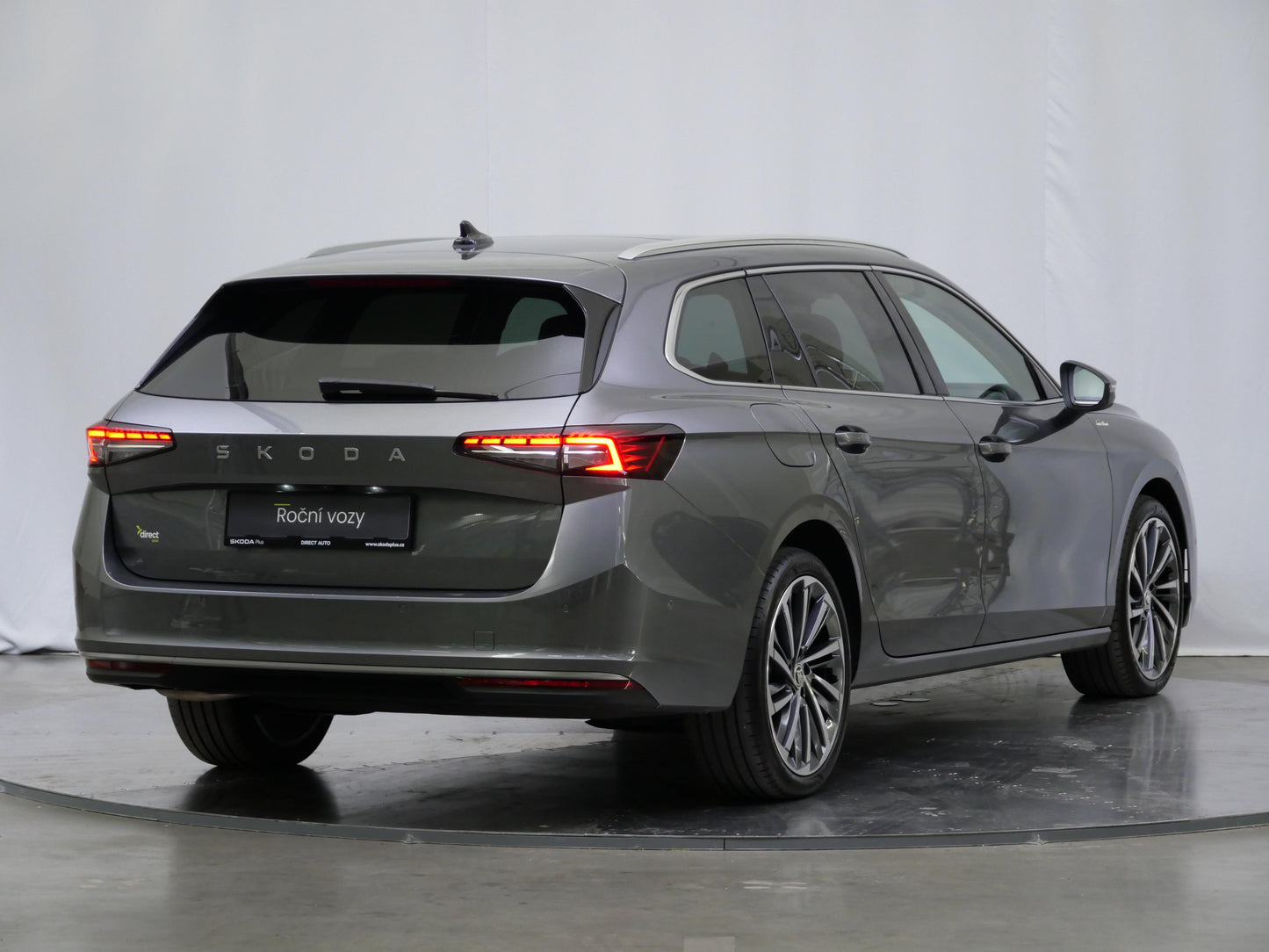 Škoda Superb 2.0 TDI 142 kW L&K