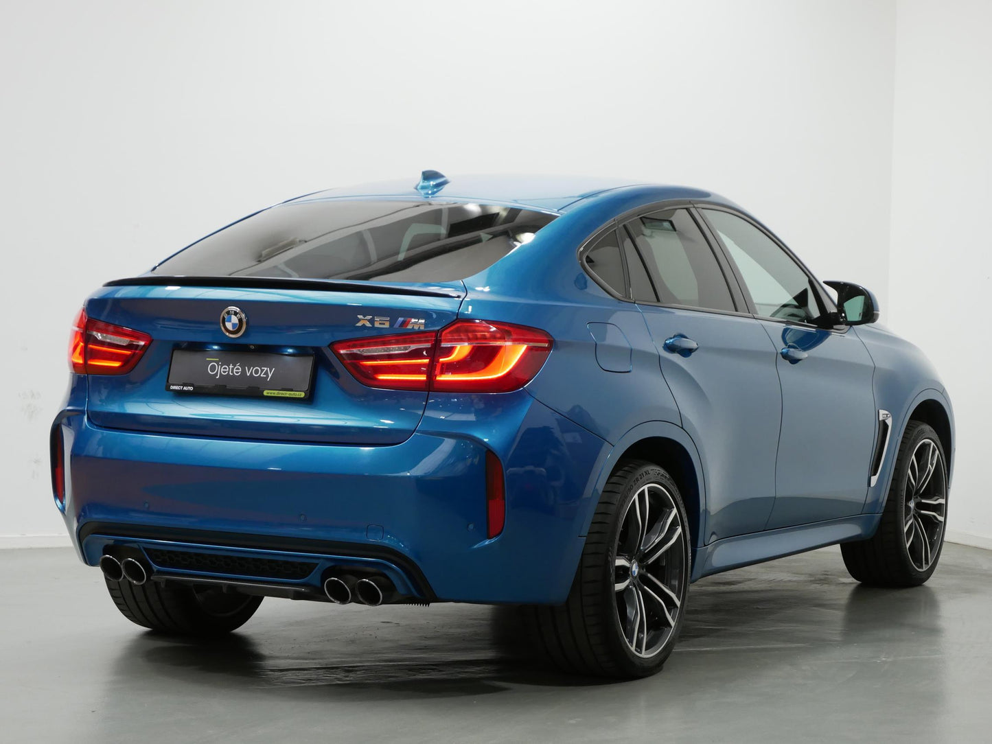 BMW X6 4.4 V8 423 kW M paket