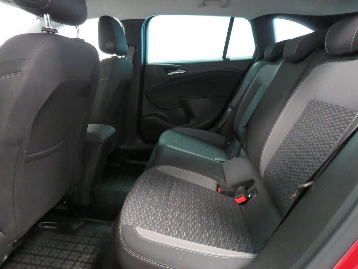 Opel Astra 1.2 Turbo 81 kW Sport Edition