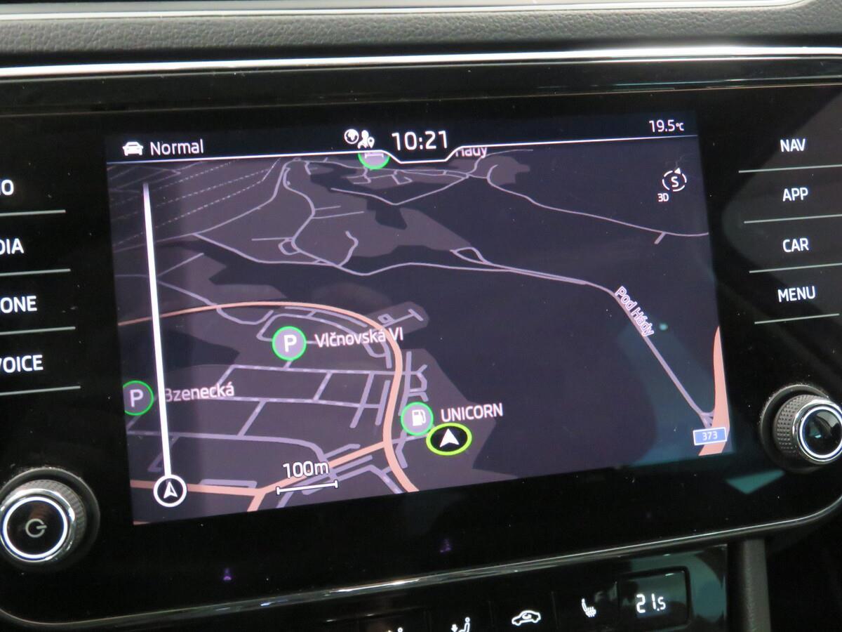 Škoda Superb 2.0 TDI 110 kW DSG Style Plus