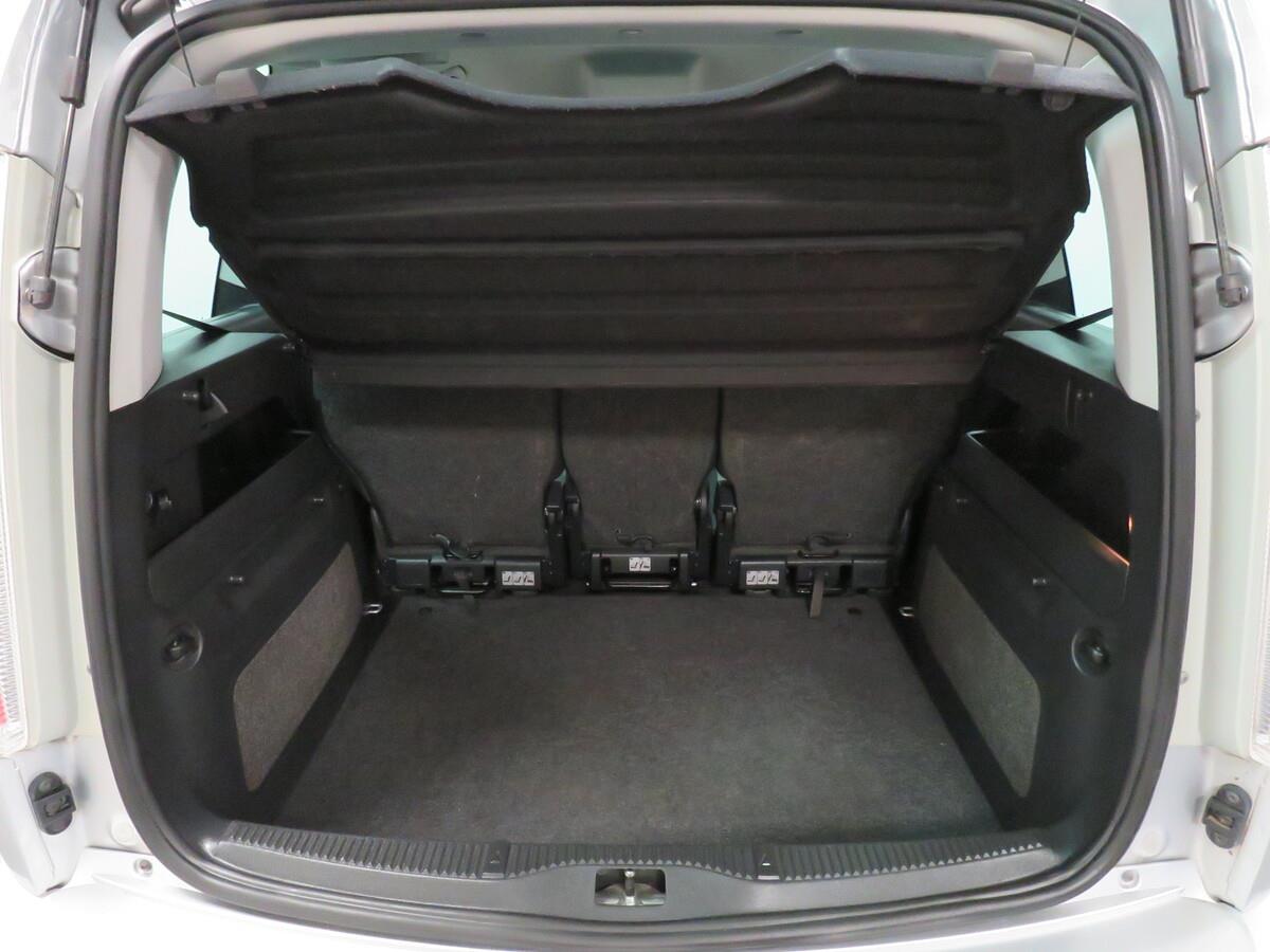 Škoda Roomster 1.6 MPI 16V 77 kW Style