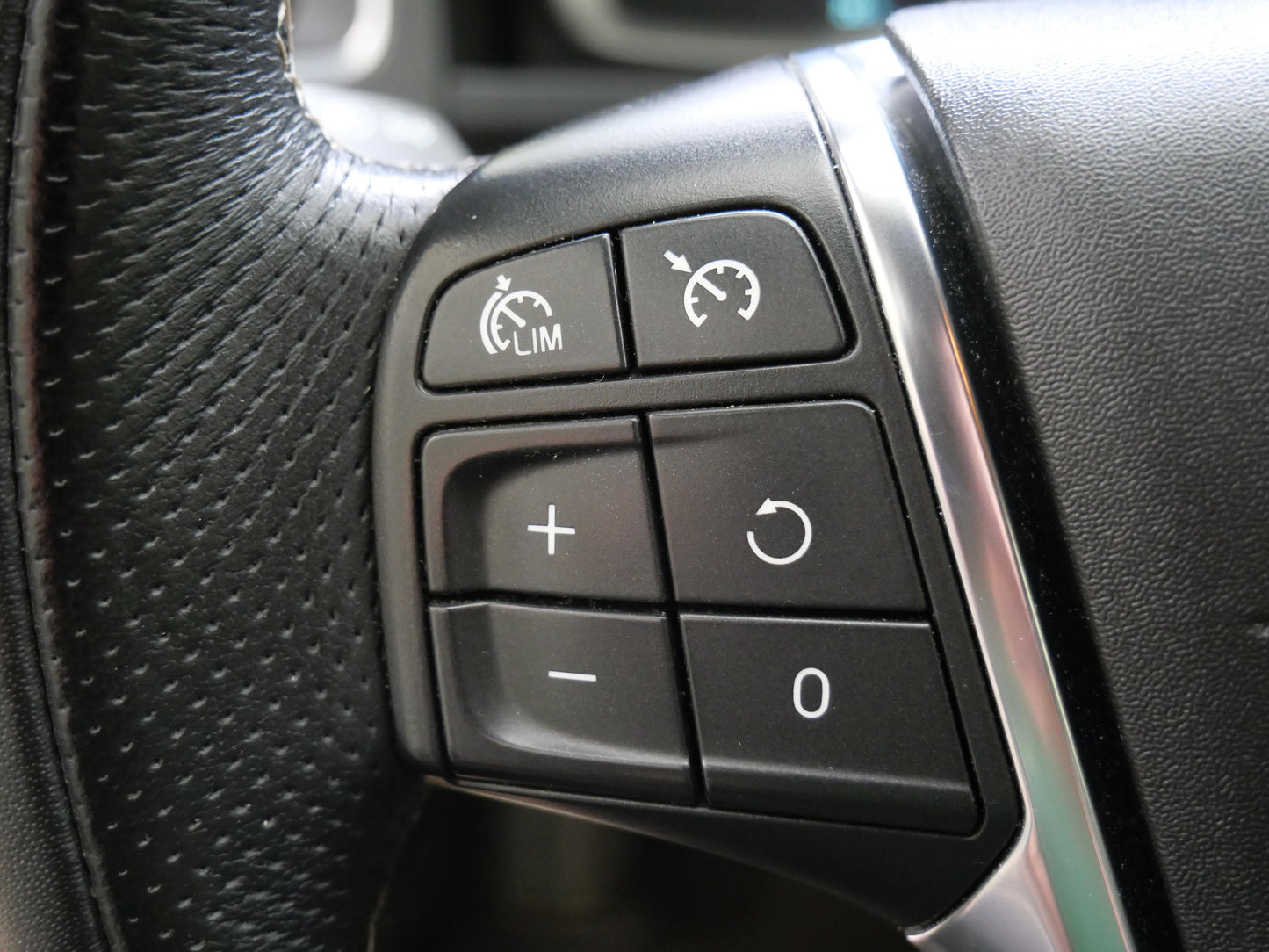 Volvo V60 D4 133 kW Drive-E Summum