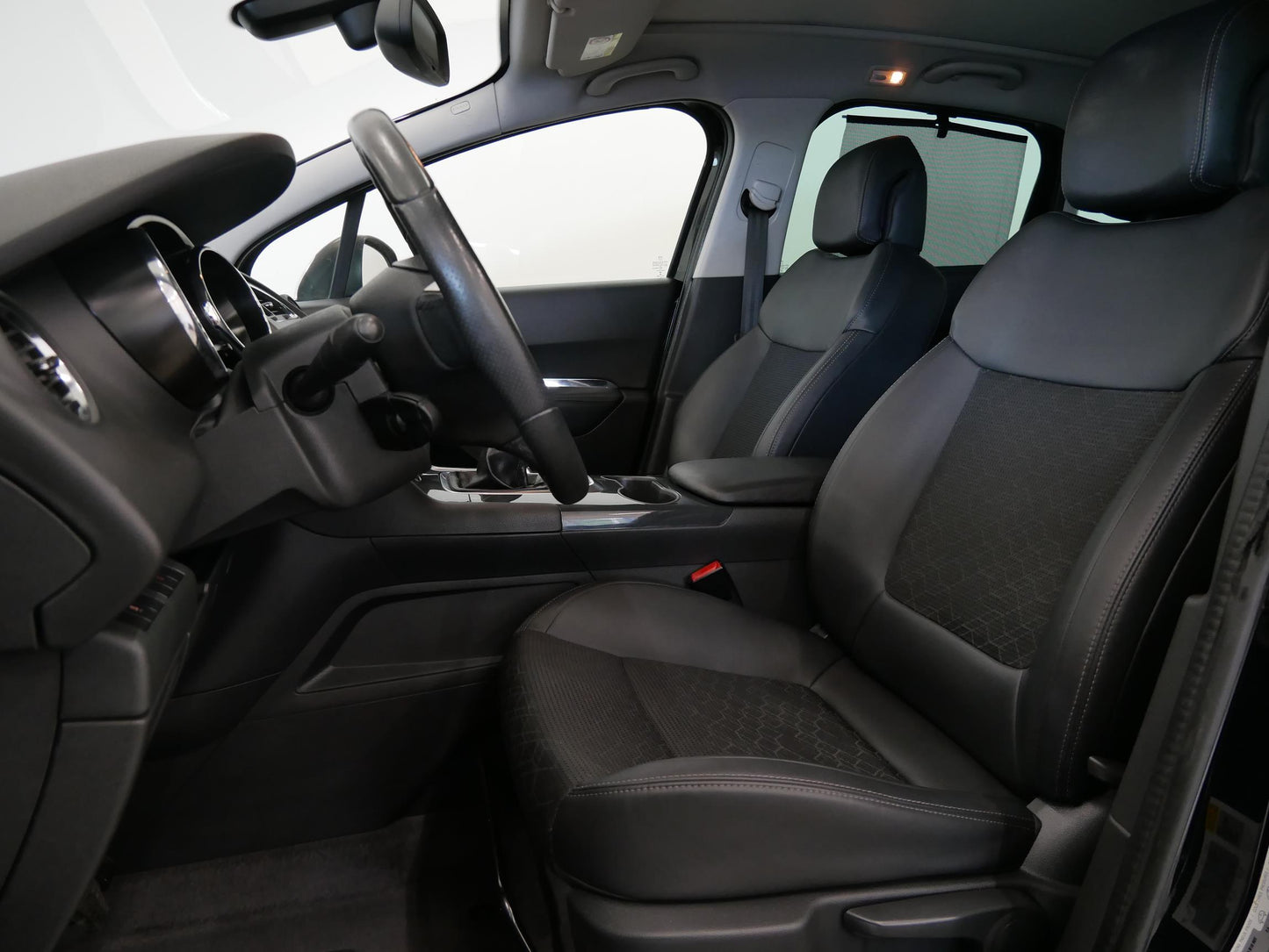 Peugeot 3008 1.6 HDi ALLURE