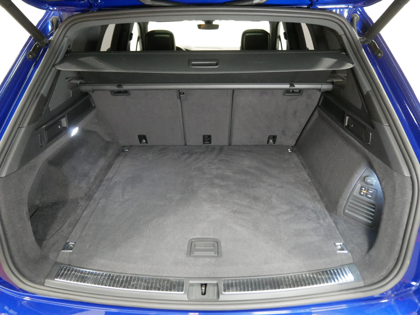 Volkswagen Touareg 3.0 TSI 250 kW ''R''