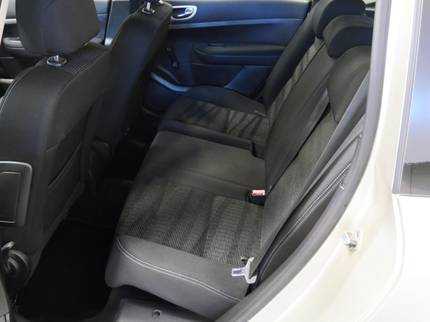 Peugeot 307 1.6 HDI 80 kW XR Presence