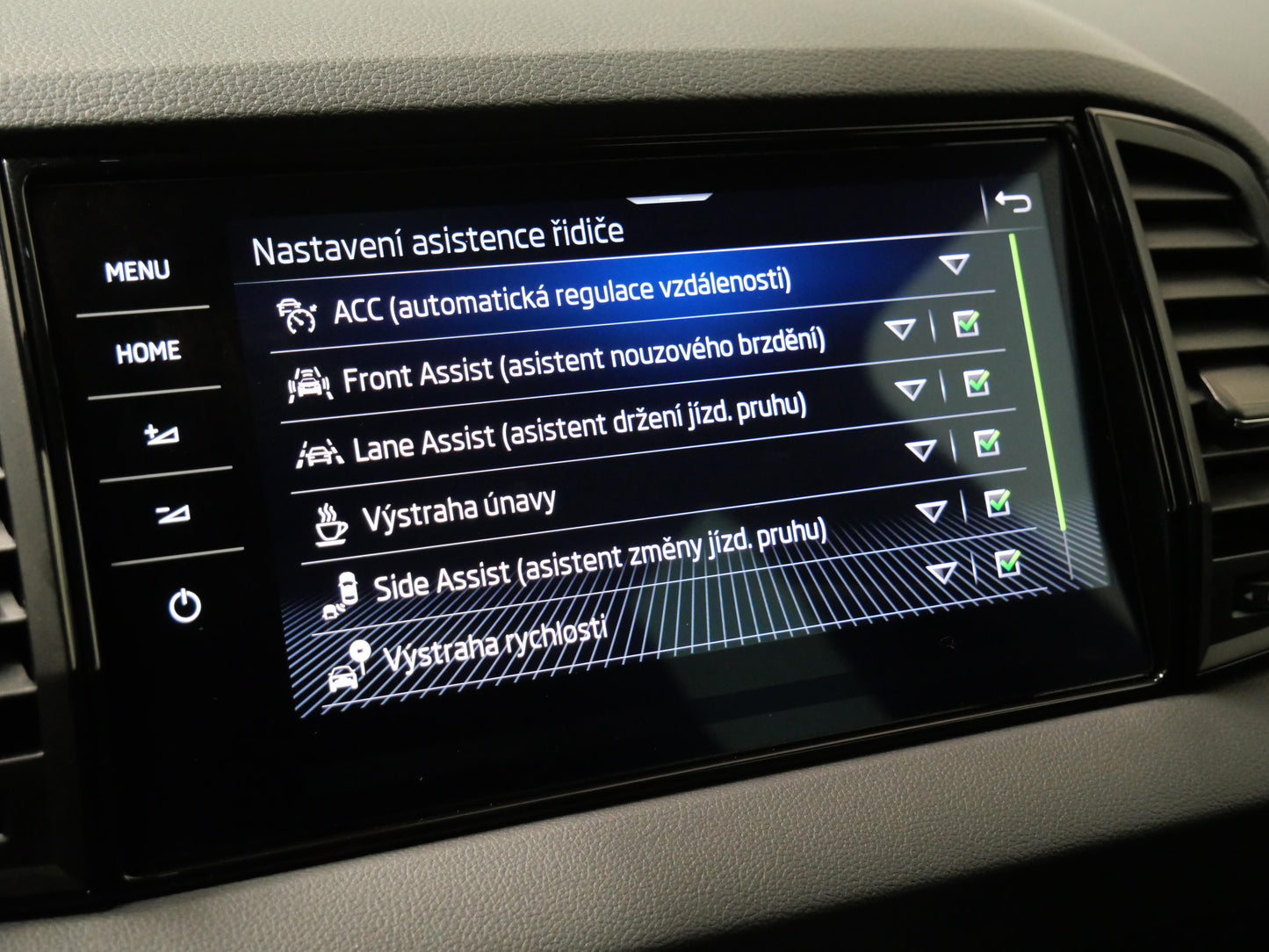 Škoda Karoq 1.5 TSI 110 kW DSG SportLine