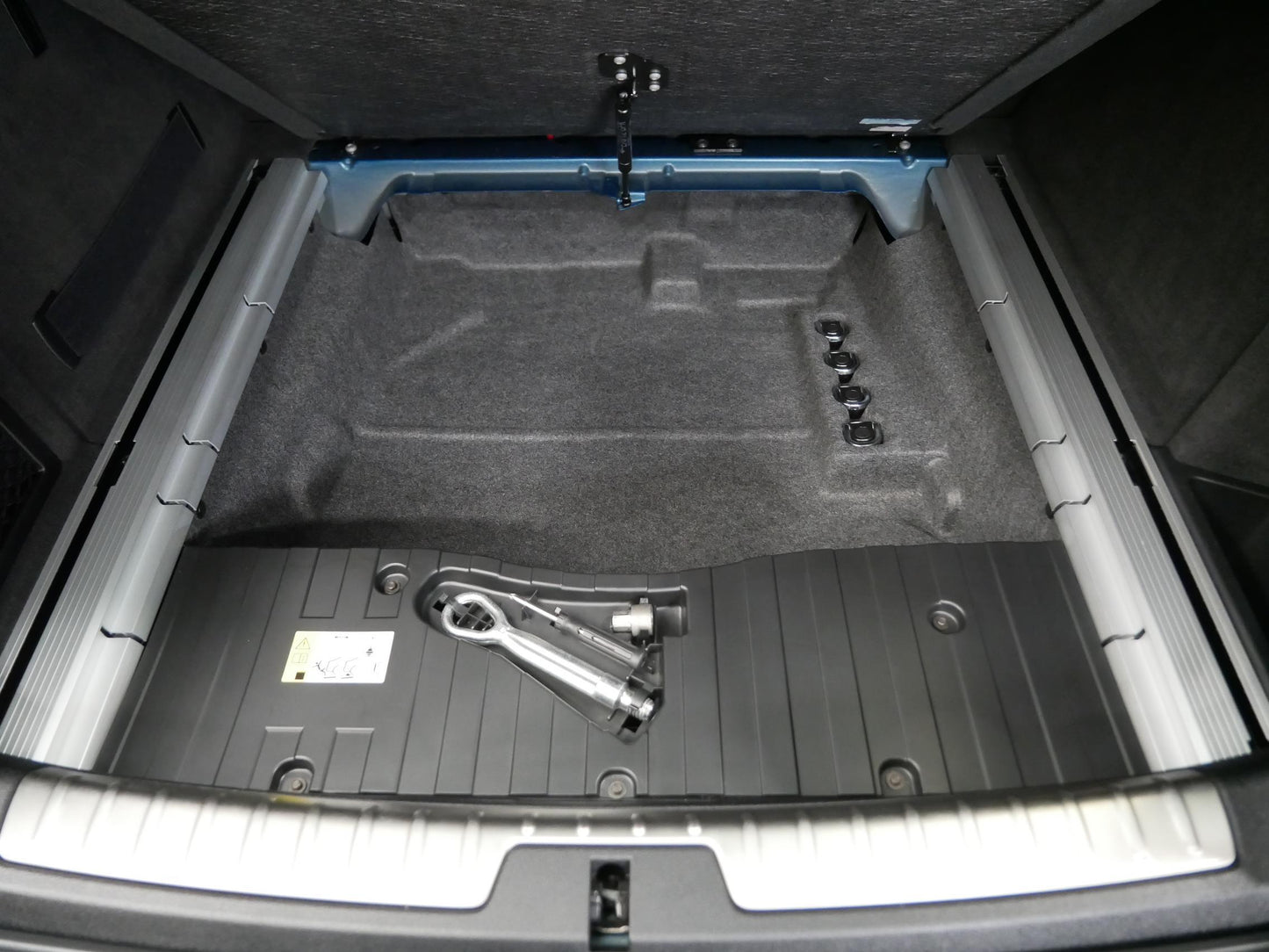 BMW X6 4.4 V8 423 kW M paket