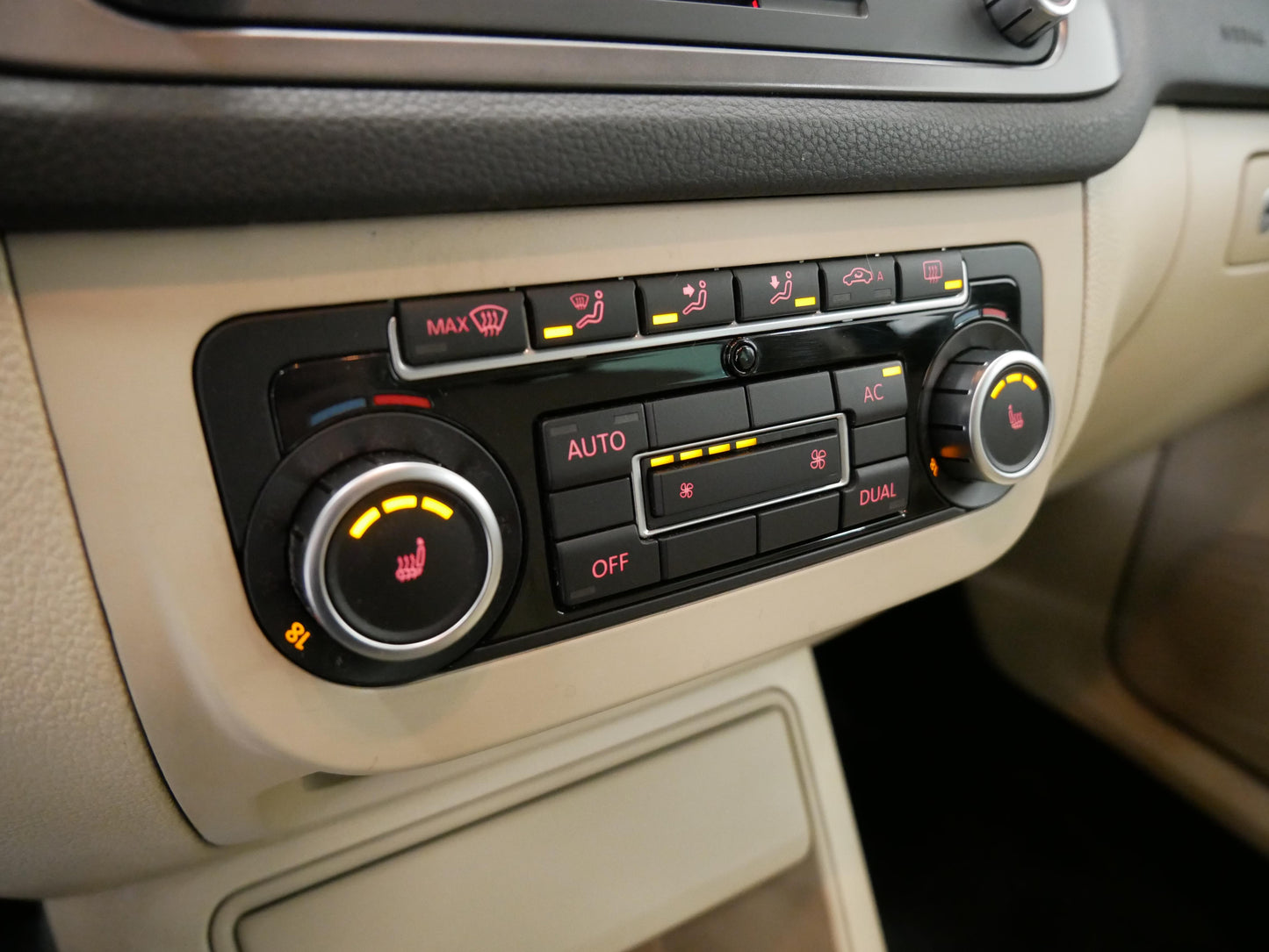 Volkswagen Tiguan 2.0 TDI 103 kW Sport&Style 4x4