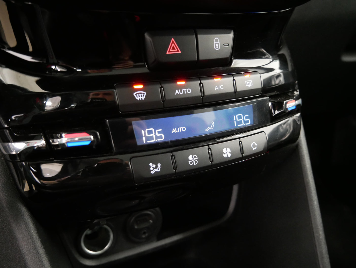 Peugeot 2008 1.2 VTI 60 kW Allure