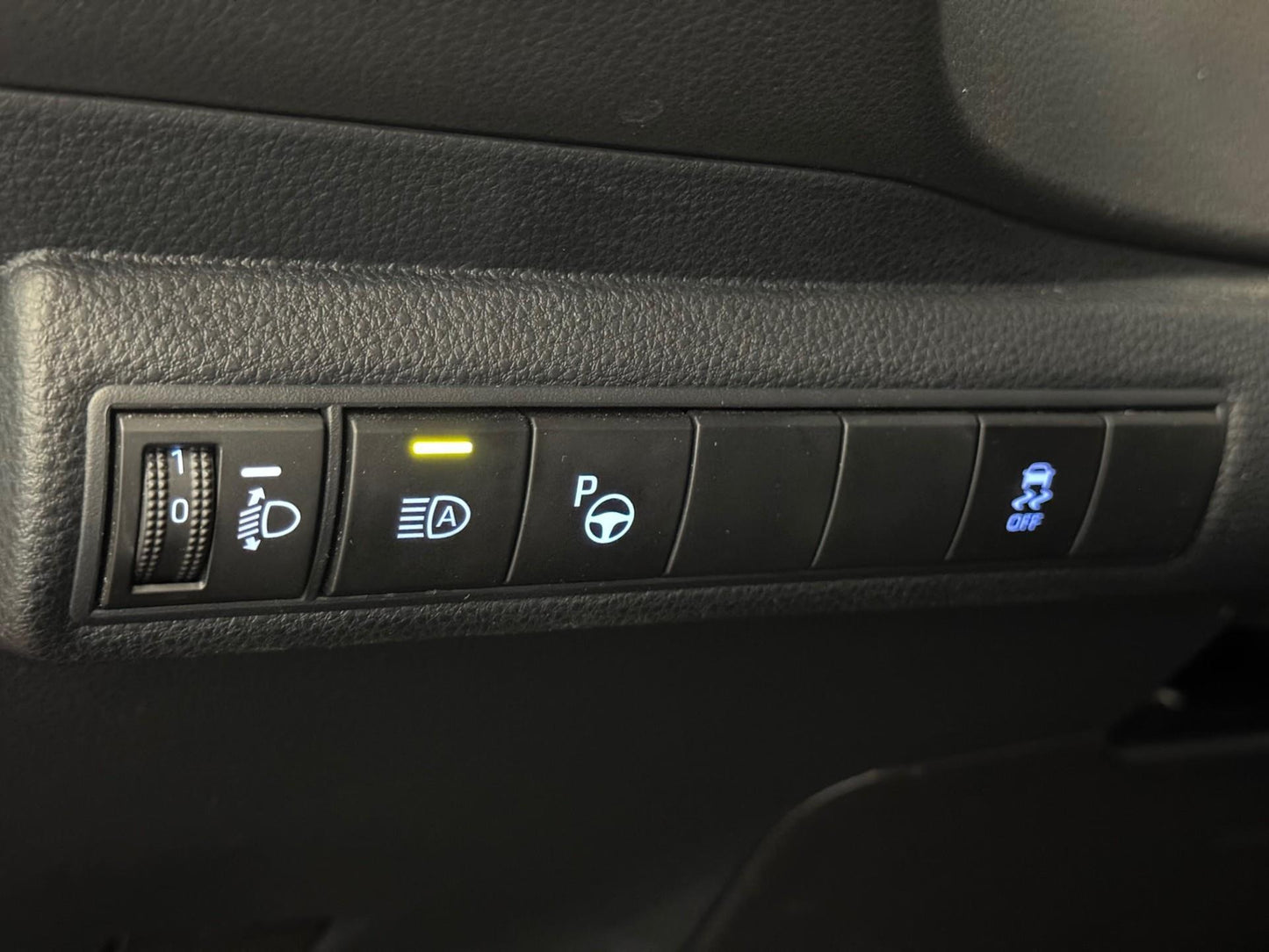 Toyota Corolla 1.8 e-CVT 72 kW Comfort Tech