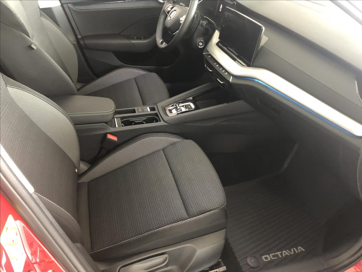 Škoda Octavia 1.5 G-TEC/96 kW/DSG/AMBI+/LED