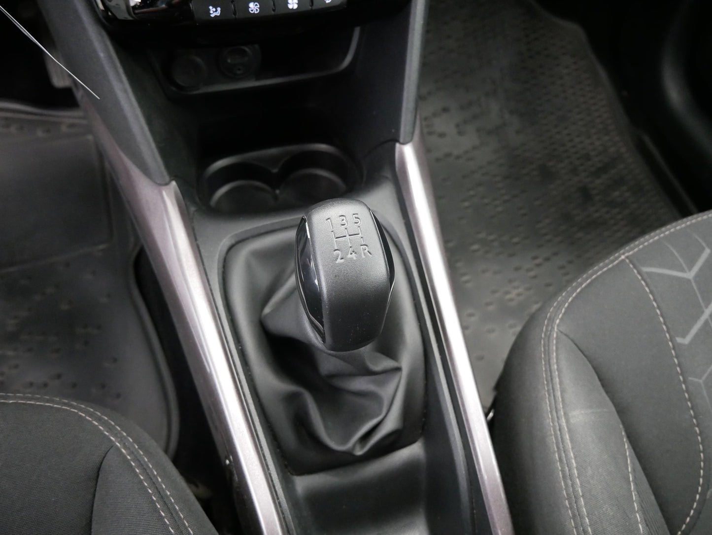 Peugeot 2008 1.2 PureTECH 60 kW