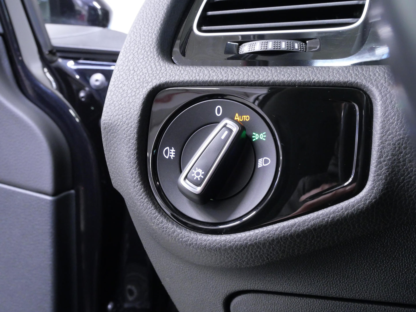 Volkswagen Golf 2.0 TDI 110 kW IQ.DRIVE
