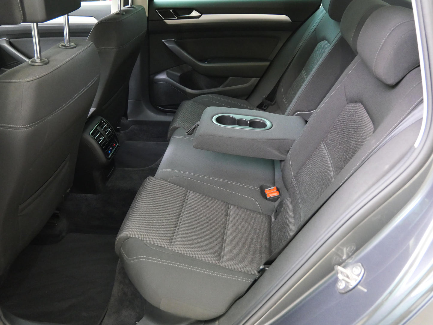 Volkswagen Passat 2.0 TDI 140 kW Comfortline