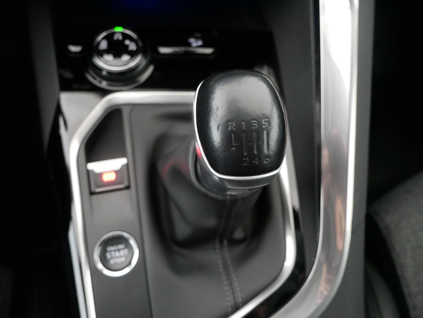 Peugeot 3008 1.2 PureTech 96 kW Allure