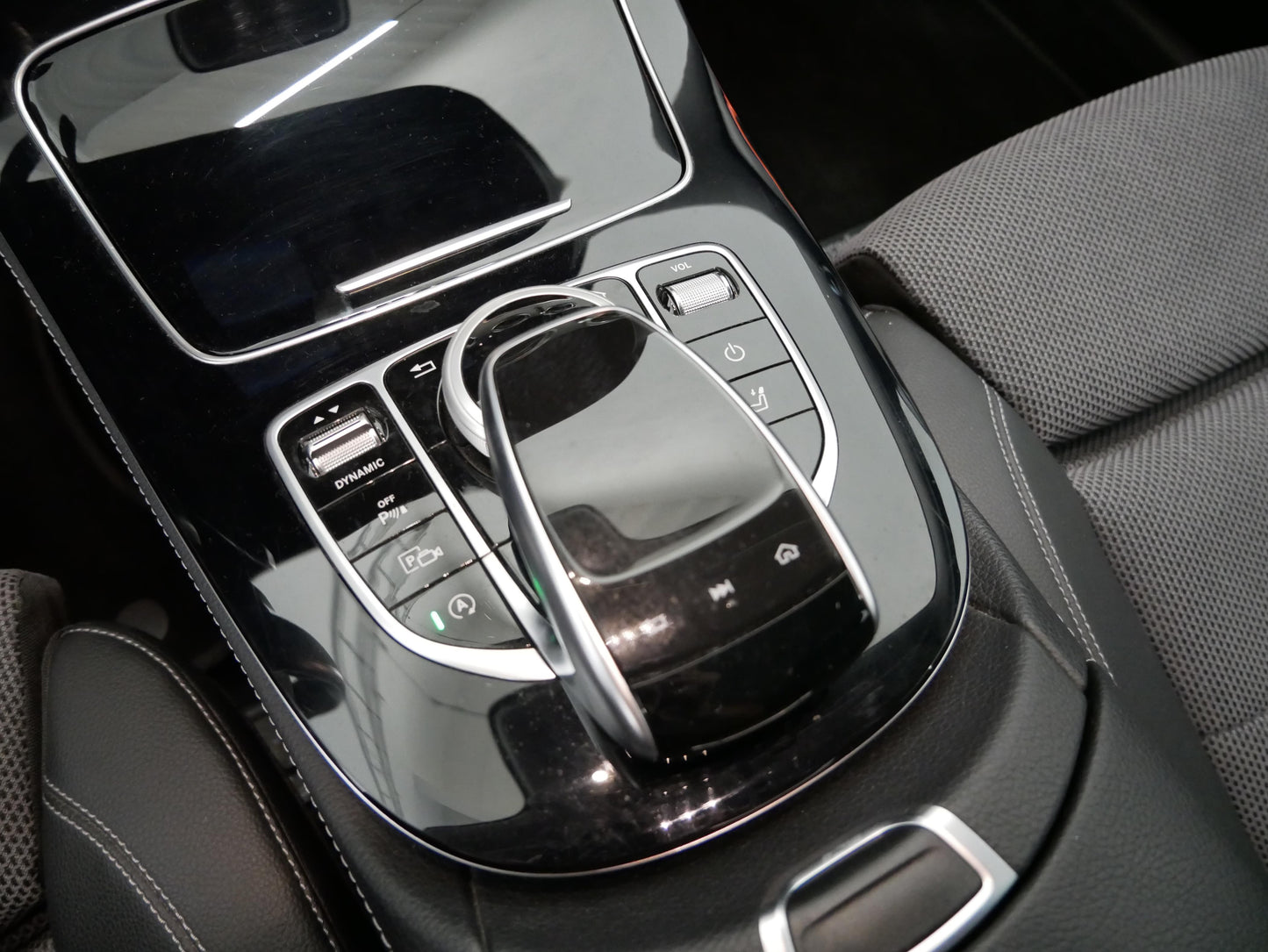 Mercedes-Benz E-Class 220d 143 kW 4Matic Avantgarde