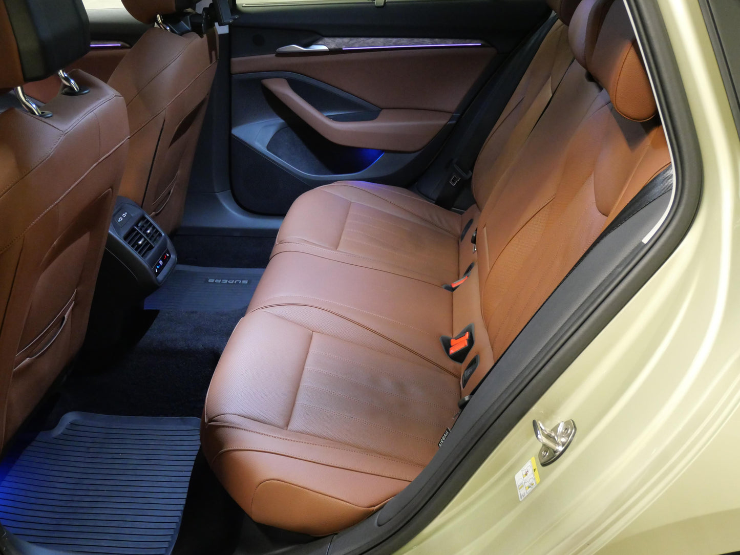 Škoda Superb 2.0 TDI 110 kW DSG L&K