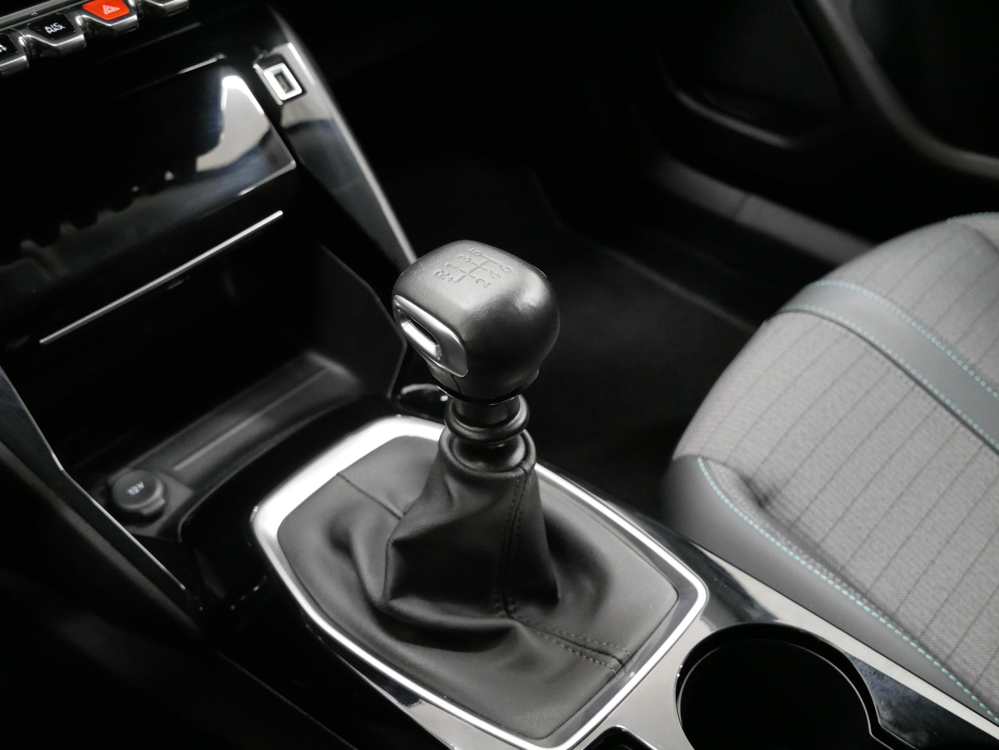 Peugeot 2008 1.2 PureTech 74 kW Allure
