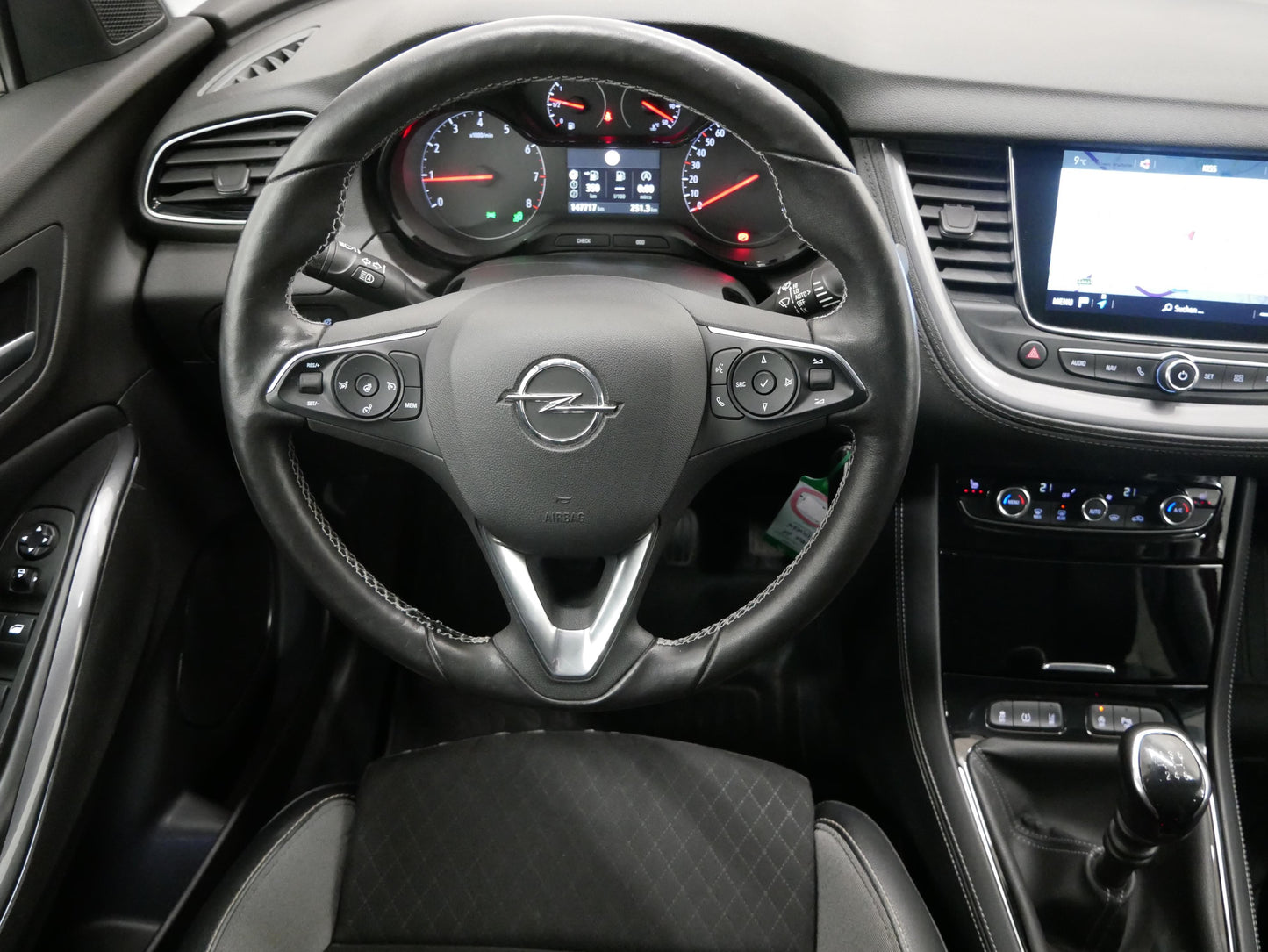 Opel Grandland X 1.2 Turbo96 kW BusinessEdition