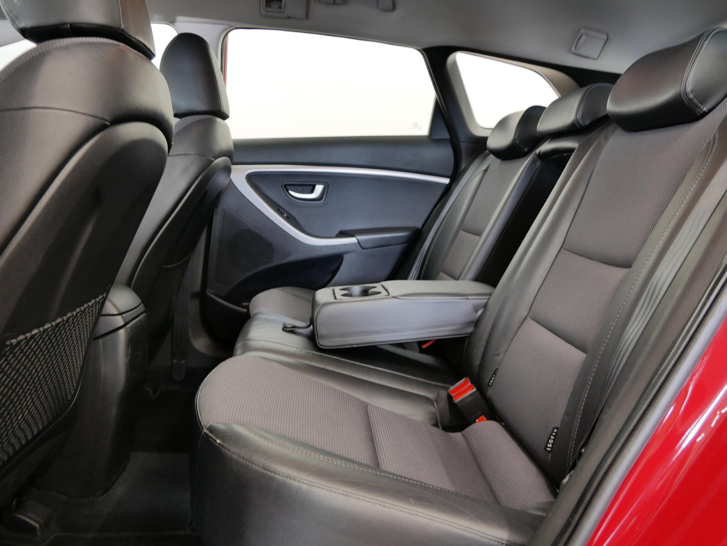 Hyundai i30 1.6 GDi 99kW Trikolor