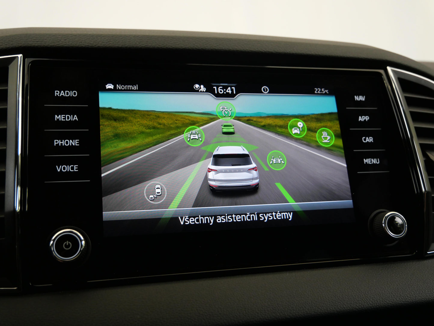 Škoda Karoq 1.5 TSI 110 kW Top Selection