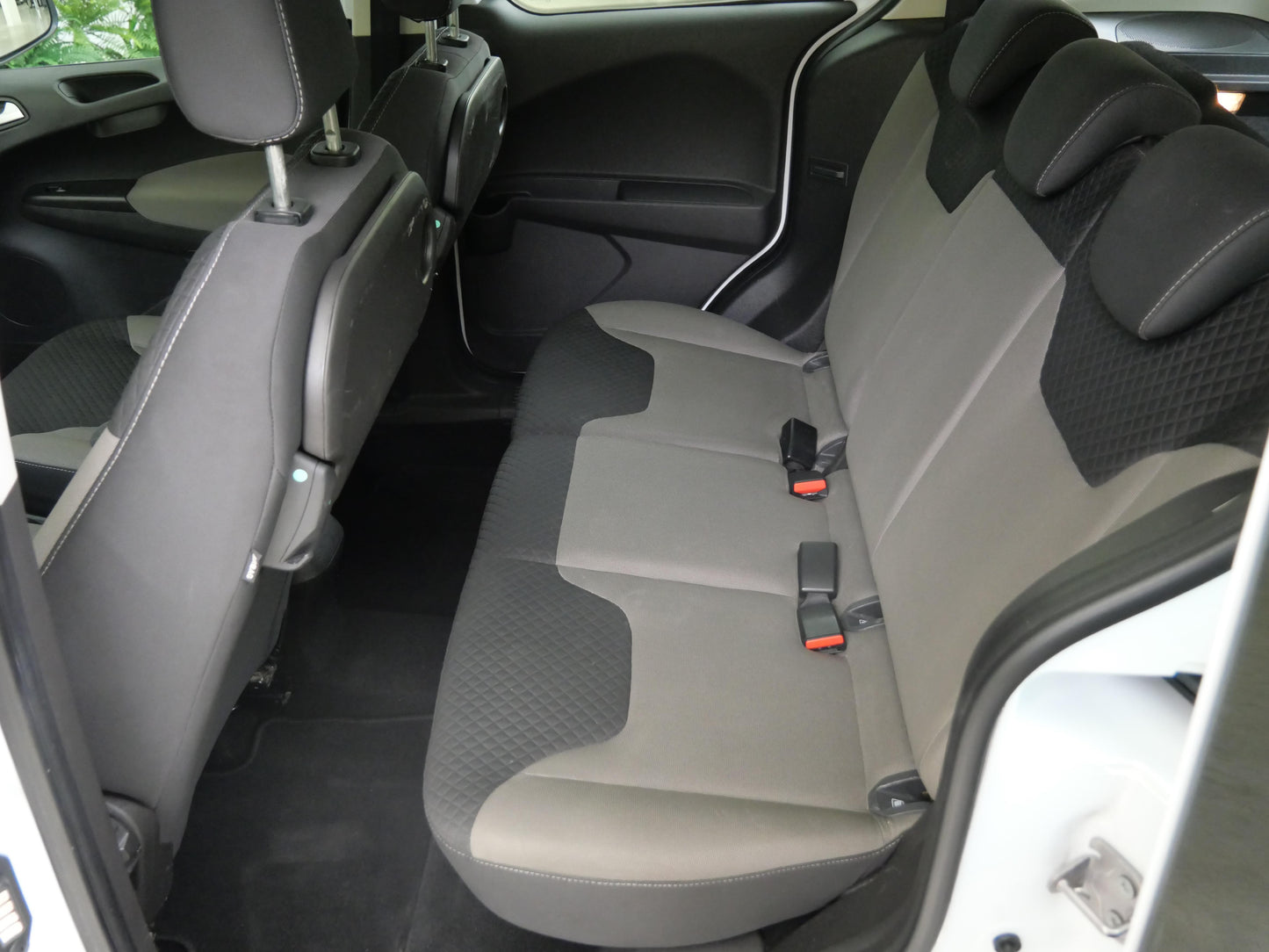 Ford Tourneo Courier 1.0 EcoBoost 74 kW Trend
