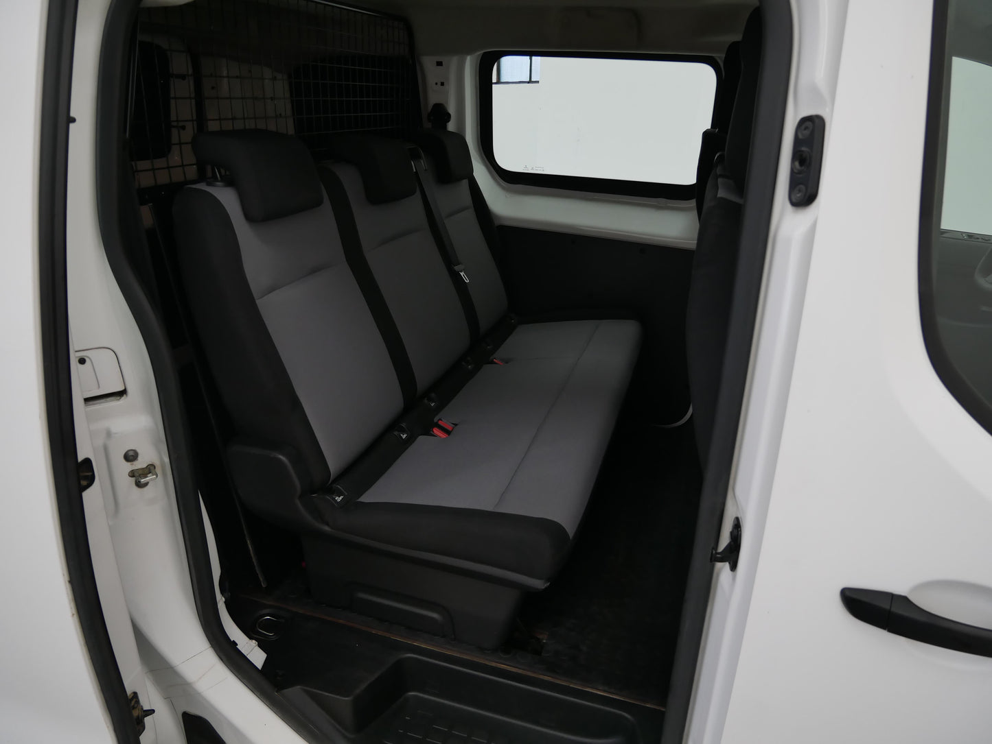 Citroën Jumpy L1H1 2.0 HDI 110 kW 6 Míst