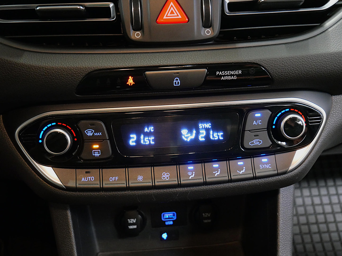 Hyundai i30 1.5 T-GDI 118 kW Family Smart
