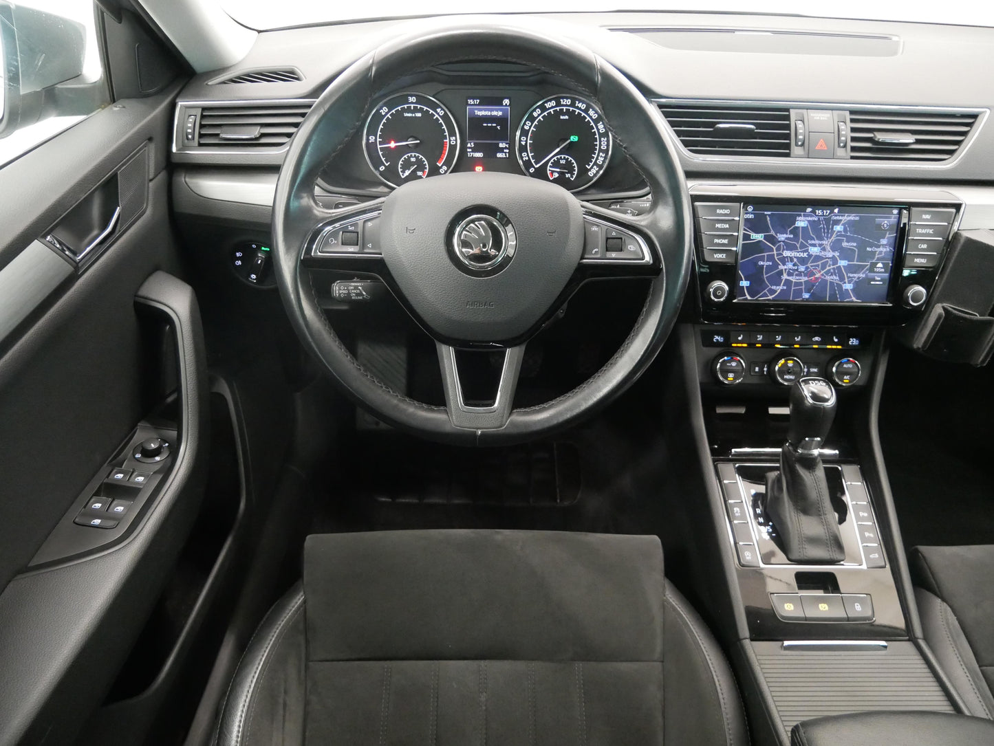 Škoda Superb 2.0 TDI 140 kW Style