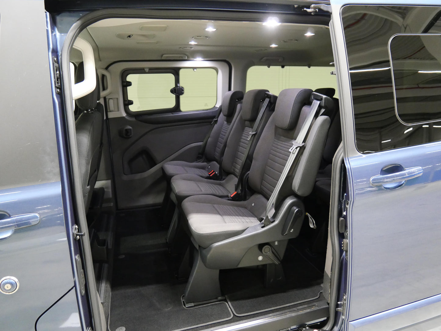 Ford Tourneo Custom 2.0 TDCI 125 kW L2 Titanium